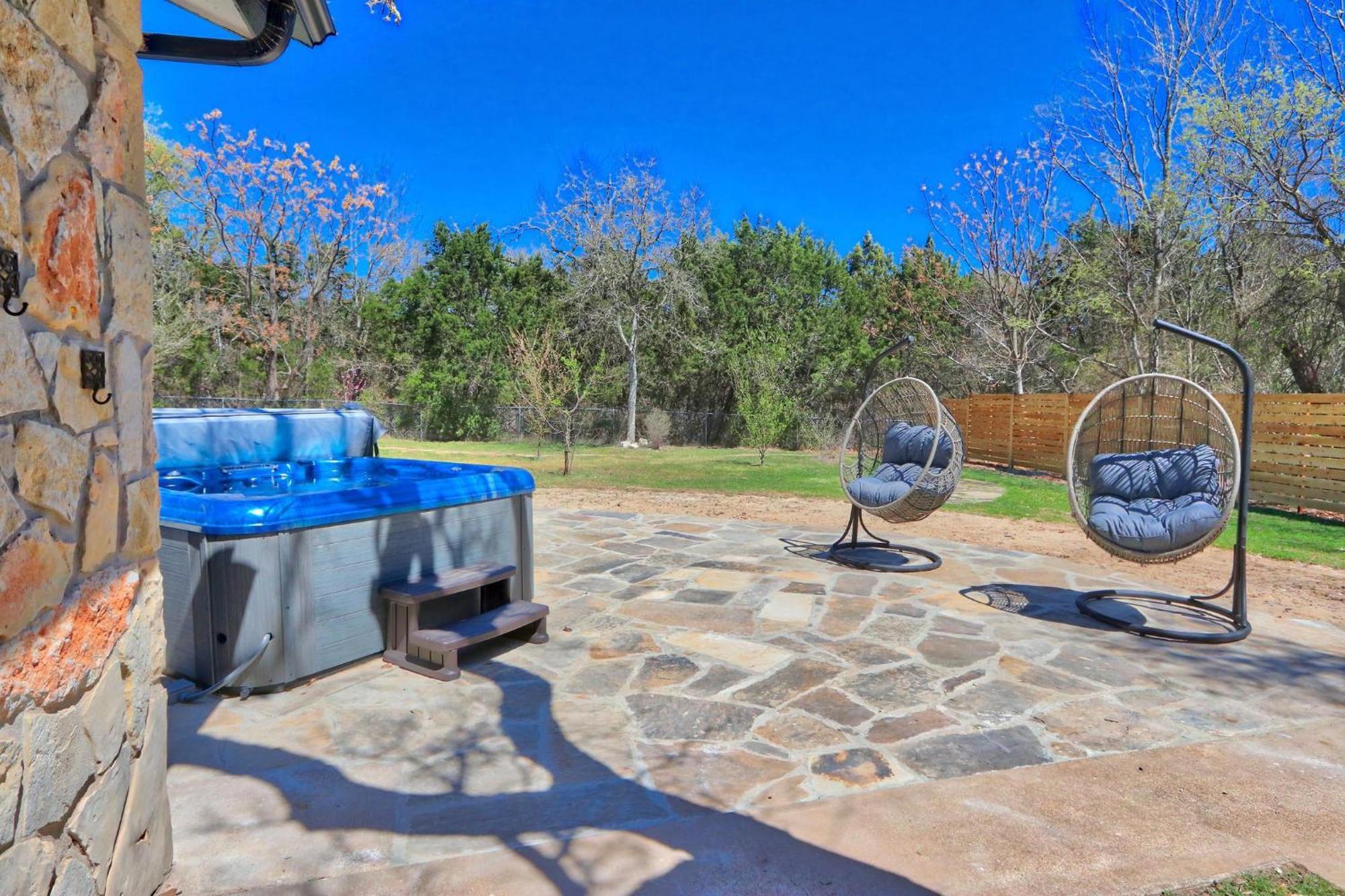 Pancho And Lefty'S - Place Wimberley Exterior photo